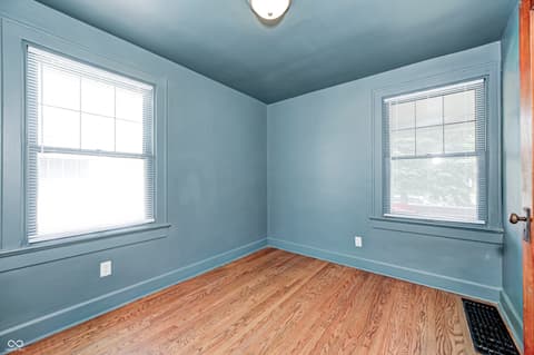 Den — 5144 N College Avenue, Indianapolis, IN