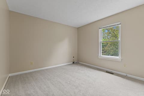 Photo of 12427 Doe Lane, Indianapolis, IN