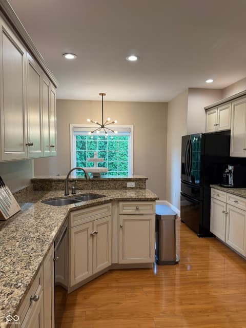 Photo of 355 Woodside Court, Batesville, IN