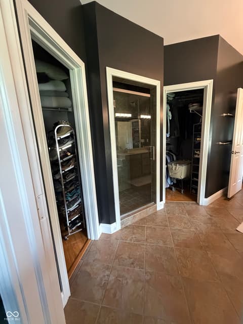 Photo of 355 Woodside Court, Batesville, IN