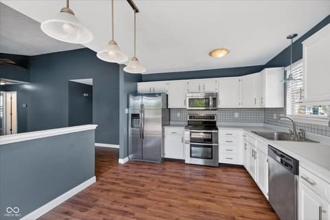 Photo of 27 Lake Drive S, Brownsburg, IN