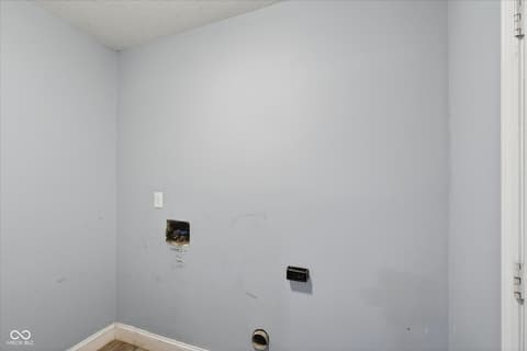 Photo of 27 Lake Drive S, Brownsburg, IN
