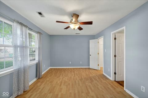 Photo of 27 Lake Drive S, Brownsburg, IN