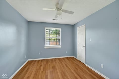 Photo of 27 Lake Drive S, Brownsburg, IN