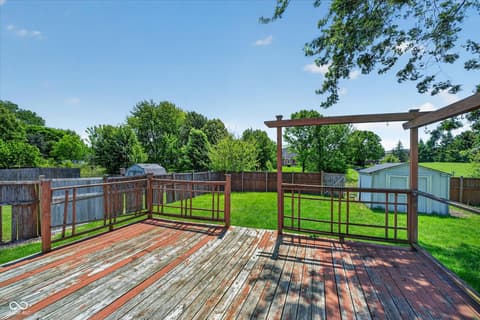 Photo of 27 Lake Drive S, Brownsburg, IN