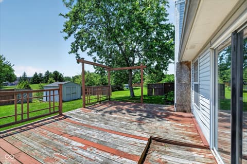 Photo of 27 Lake Drive S, Brownsburg, IN