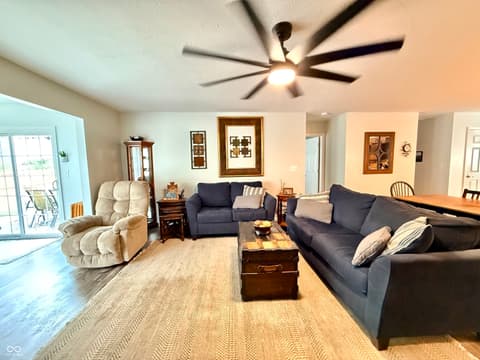 Living room at 789 Jefferson Park Drive, Pittsboro, IN