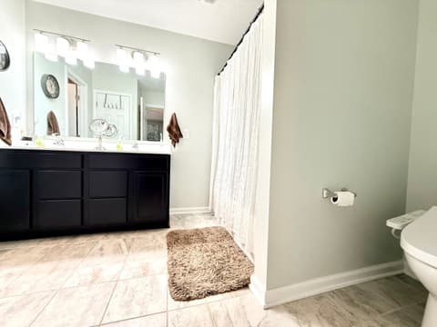 Bathroom at 789 Jefferson Park Drive, Pittsboro, IN