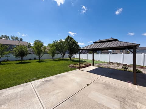 Photo of 939 Olmsted Court, Shelbyville, IN
