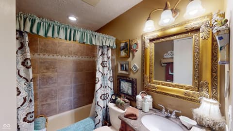 Photo of 391 S Baldwin Street, Bargersville, IN