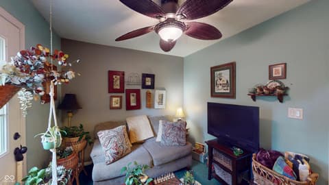Photo of 391 S Baldwin Street, Bargersville, IN