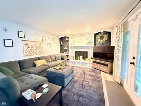 Living room at 3052 W Burning Tree Road, Crawfordsville, IN
