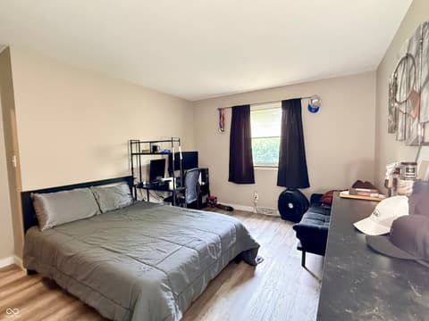 Bedroom at 3052 W Burning Tree Road, Crawfordsville, IN