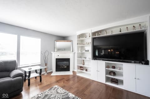Photo of 2385 S Moeller Circle, New Palestine, IN