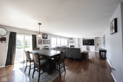 Photo of 2385 S Moeller Circle, New Palestine, IN