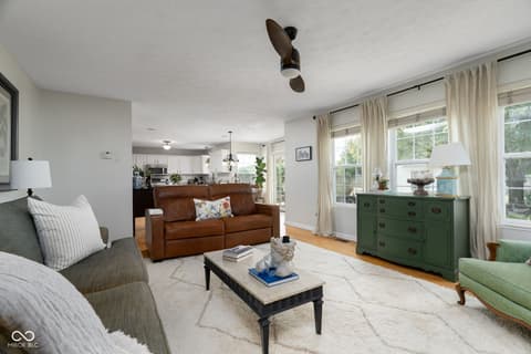 Living room at 14 Kingfisher Circle, Lafayette, IN