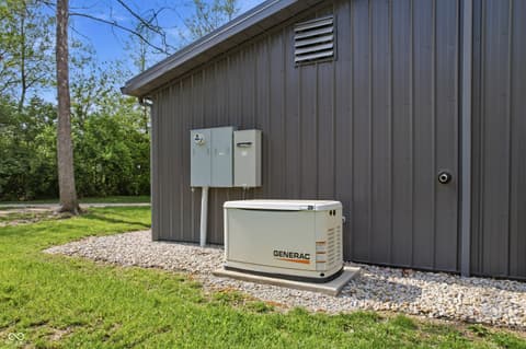 Photo of 5275 W County Road 400 S, Muncie, IN