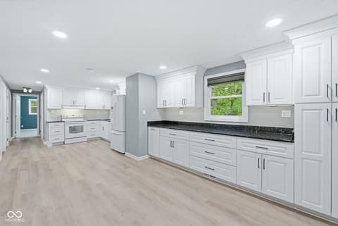 Photo of 7020 Hoover Road, Indianapolis, IN