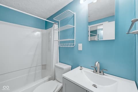 Photo of 7020 Hoover Road, Indianapolis, IN