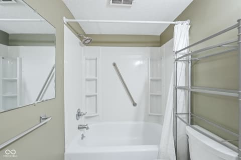 Photo of 7020 Hoover Road, Indianapolis, IN