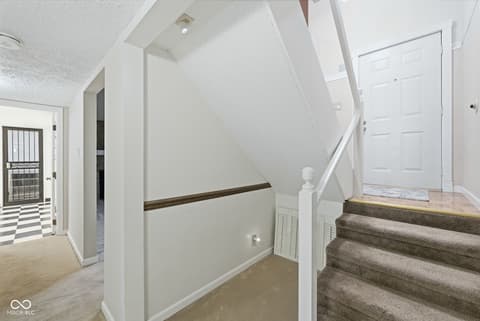 Photo of 7020 Hoover Road, Indianapolis, IN