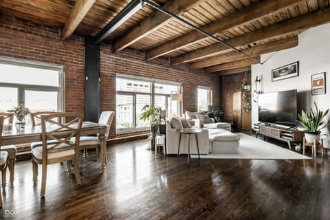 Photo of 430 N Park Avenue, Indianapolis, IN