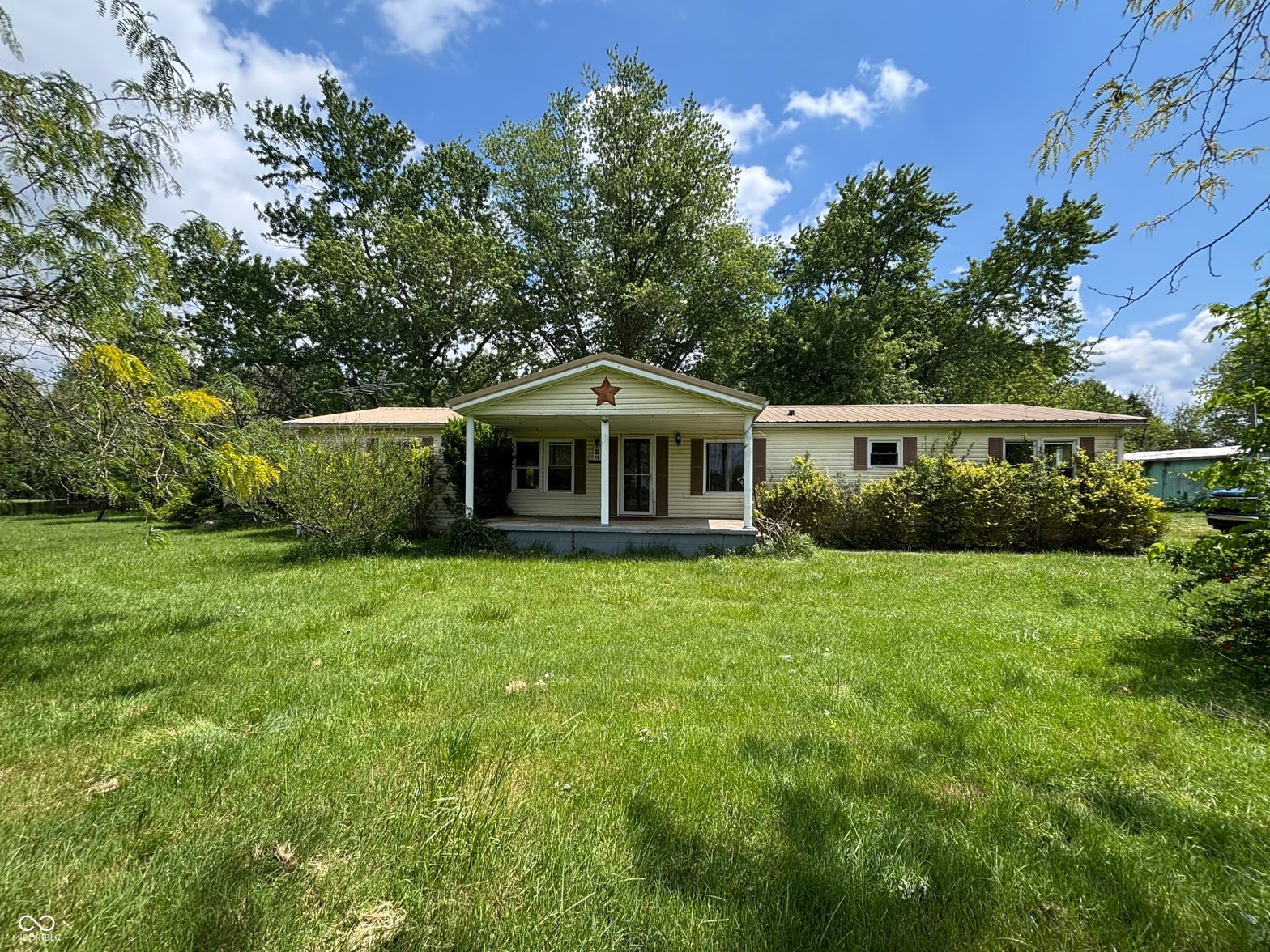 Photo of 8995 S County Road 825 E, Austin, IN