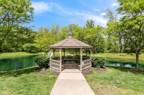 Photo of 5517 Blairwood Drive, Indianapolis, IN