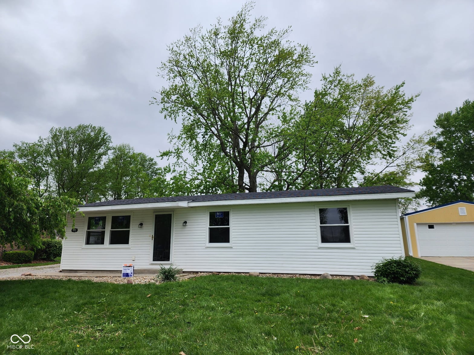 Photo of 806 E Hall Street, Greentown, IN