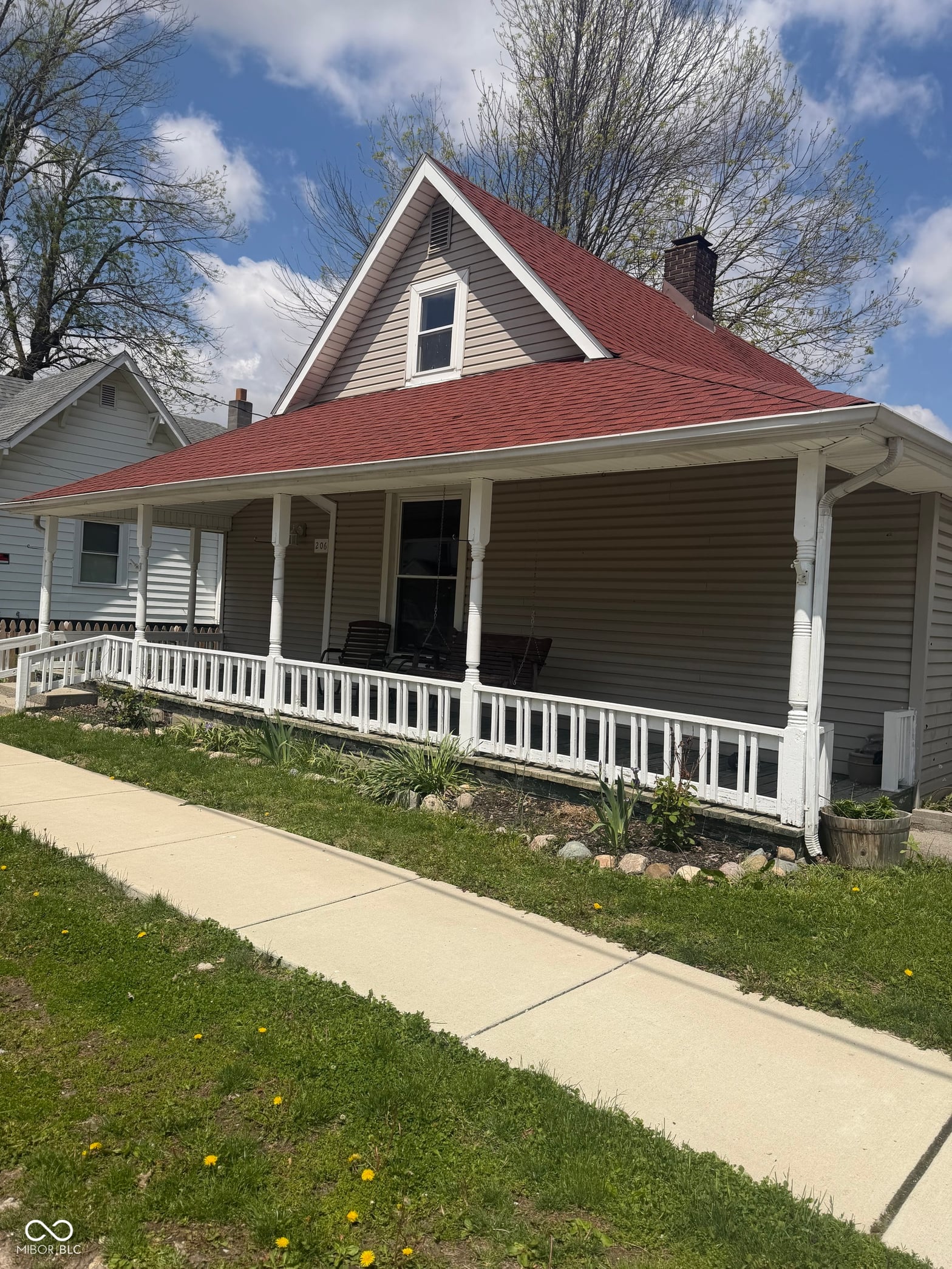 Front exterior at 206 E Wall Street, Advance, IN