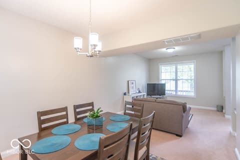 Dining room at 715 Hohlier Lane, Avon, IN
