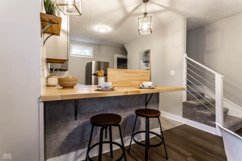 Photo of 925 N Oxford Street, Indianapolis, IN