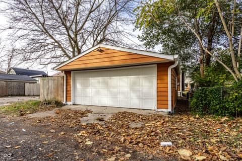 Photo of 925 N Oxford Street, Indianapolis, IN