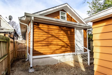 Photo of 925 N Oxford Street, Indianapolis, IN