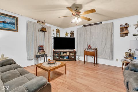 Living room at 1892 Maze Road, Spencer, IN