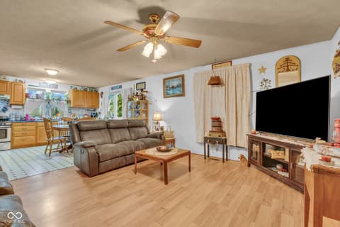 Laundry room at 1892 Maze Road, Spencer, IN