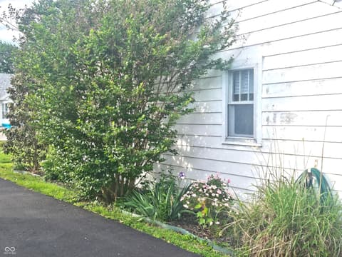 Photo of 347 S Fern Street, Sellersburg, IN