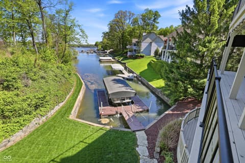 Photo of 9238 Treasure Point, Indianapolis, IN