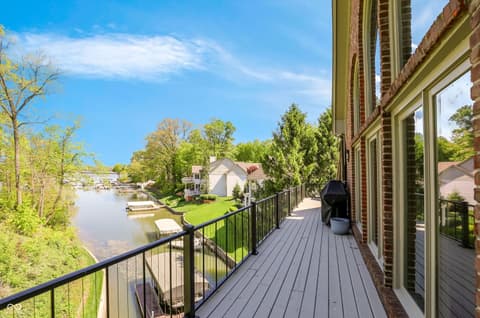 Photo of 9238 Treasure Point, Indianapolis, IN