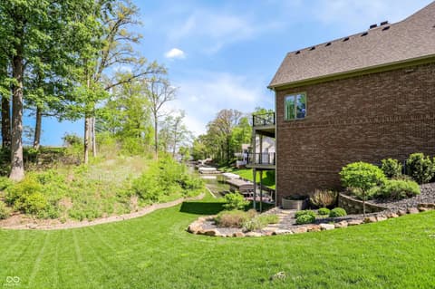 Photo of 9238 Treasure Point, Indianapolis, IN