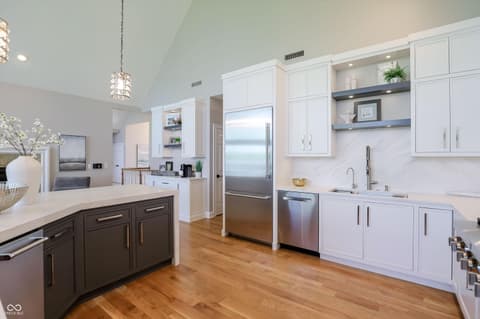 Photo of 9238 Treasure Point, Indianapolis, IN