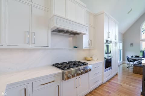 Photo of 9238 Treasure Point, Indianapolis, IN