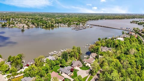 Photo of 9238 Treasure Point, Indianapolis, IN