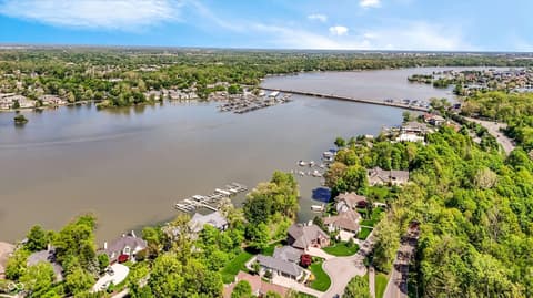 Photo of 9238 Treasure Point, Indianapolis, IN