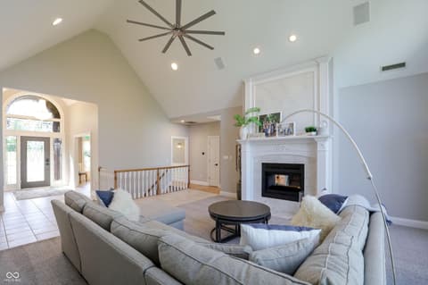 Photo of 9238 Treasure Point, Indianapolis, IN