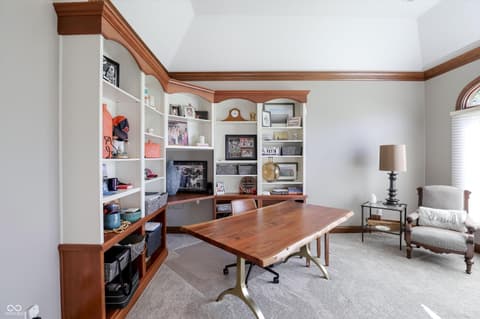 Photo of 9238 Treasure Point, Indianapolis, IN