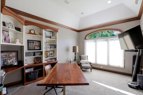 Photo of 9238 Treasure Point, Indianapolis, IN