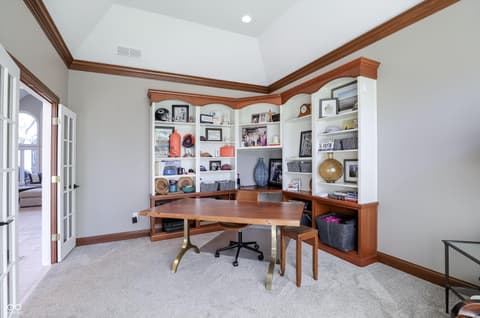Photo of 9238 Treasure Point, Indianapolis, IN