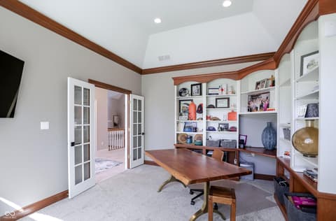 Photo of 9238 Treasure Point, Indianapolis, IN