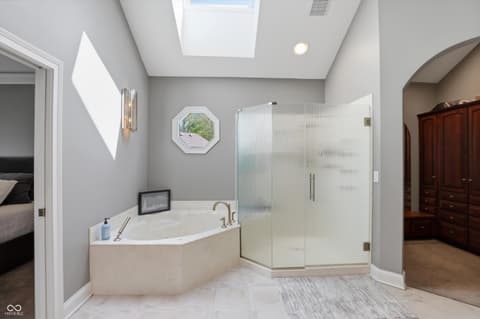Photo of 9238 Treasure Point, Indianapolis, IN